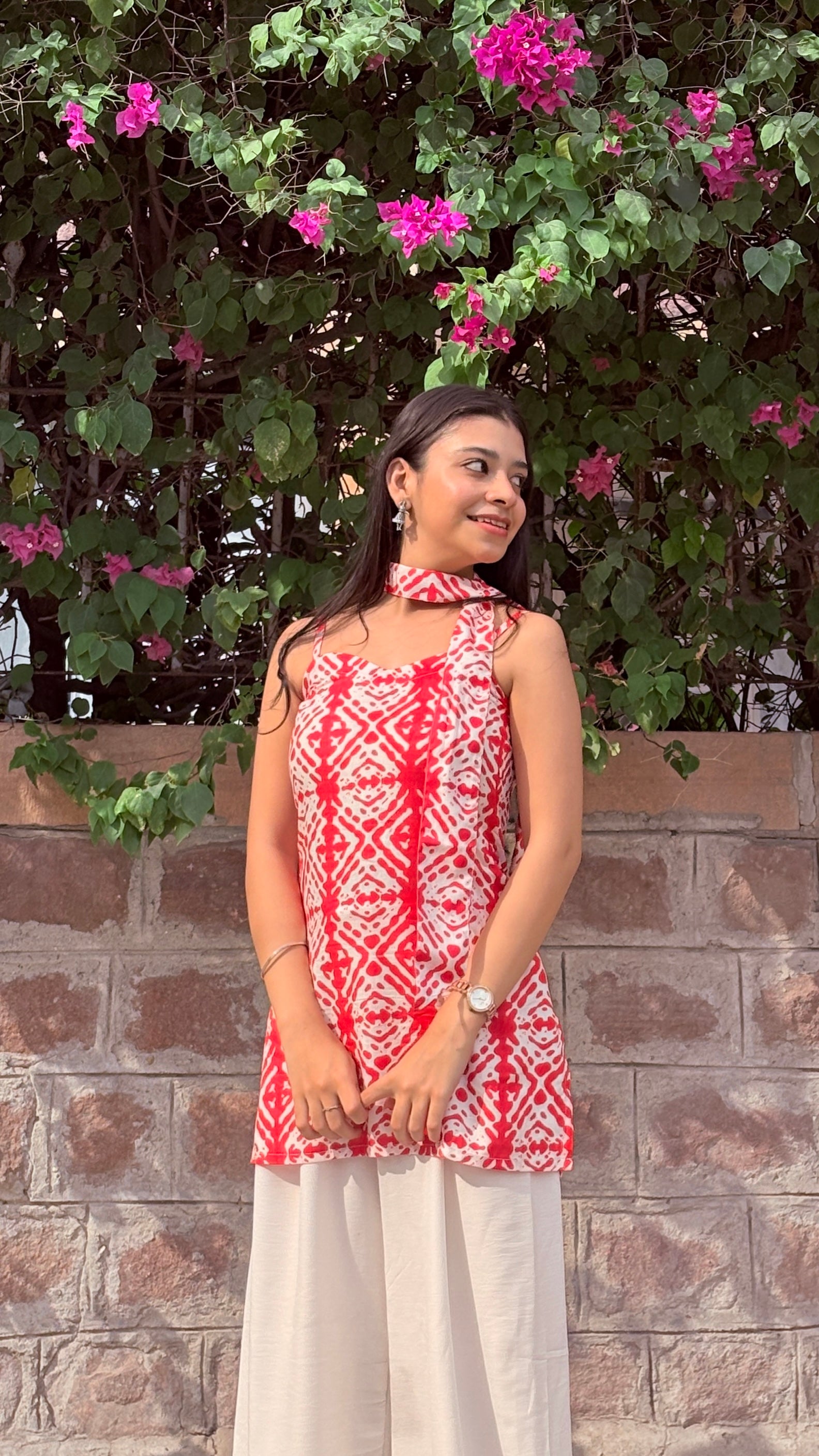 Pink Geometric Print Kurti With Scarf