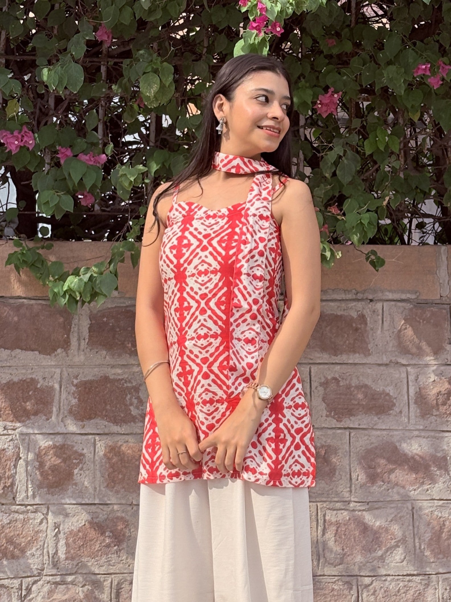 Pink Geometric Print Kurti With Scarf