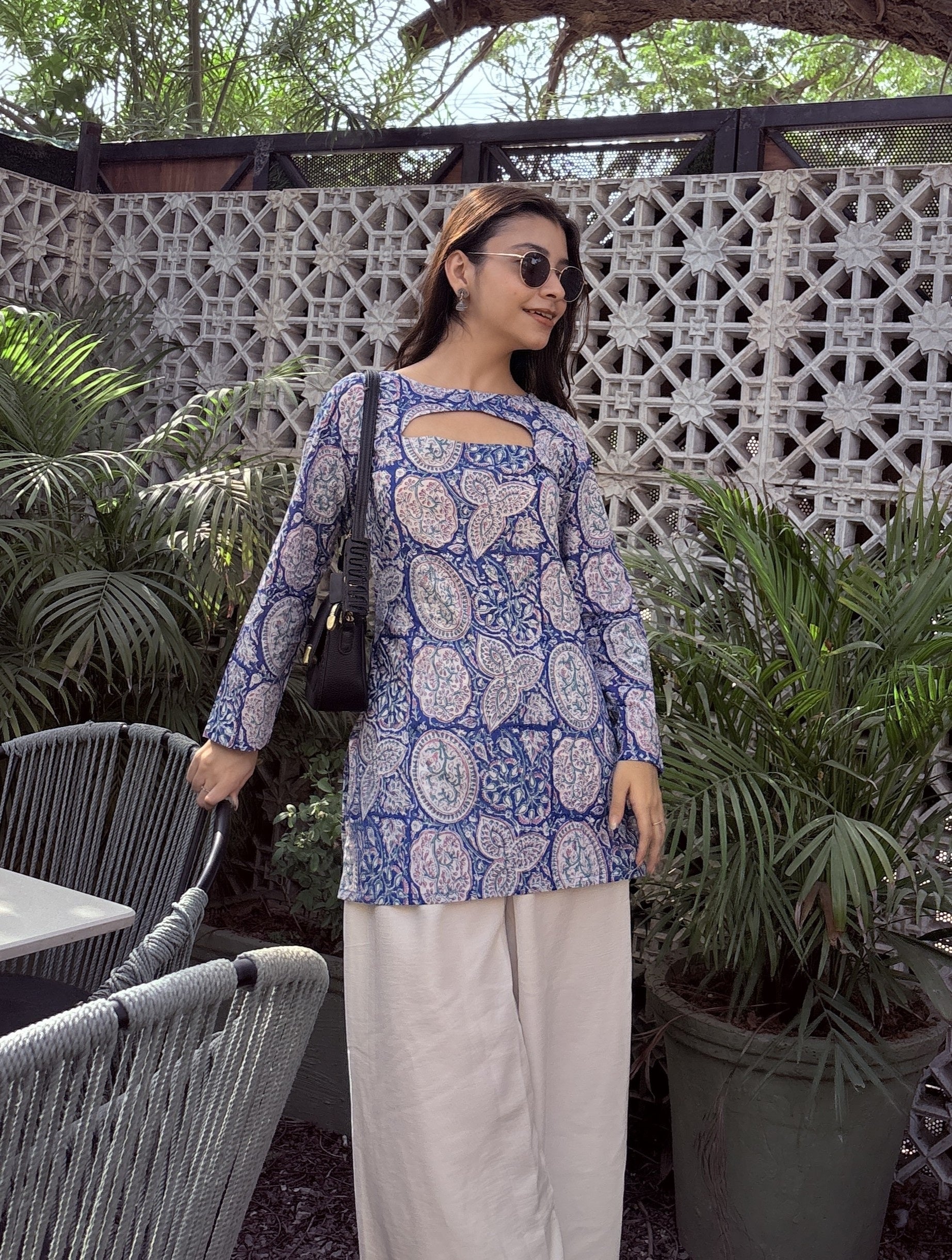 Blue Floral Print Cut-Out Neck Short Kurti